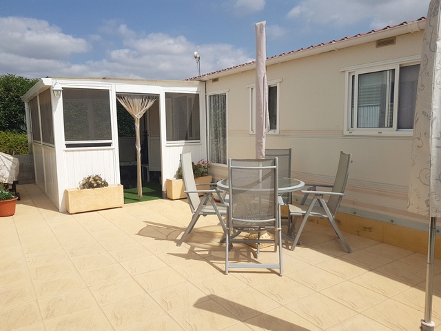 2 bed, 1 bath mobile home for sale in Los Carrascos